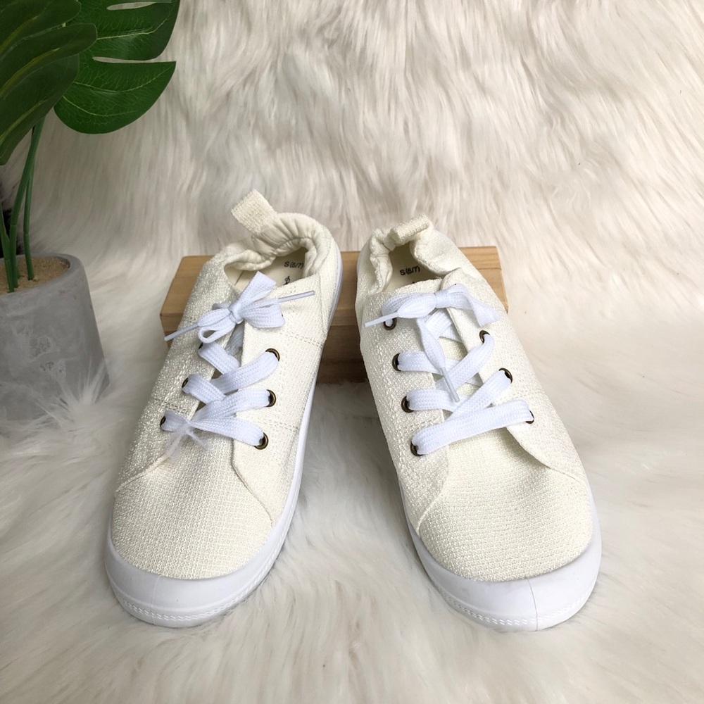 3x$25 NWOT Low Top Lace Up Slip On Fashion Sneakers, 6.5